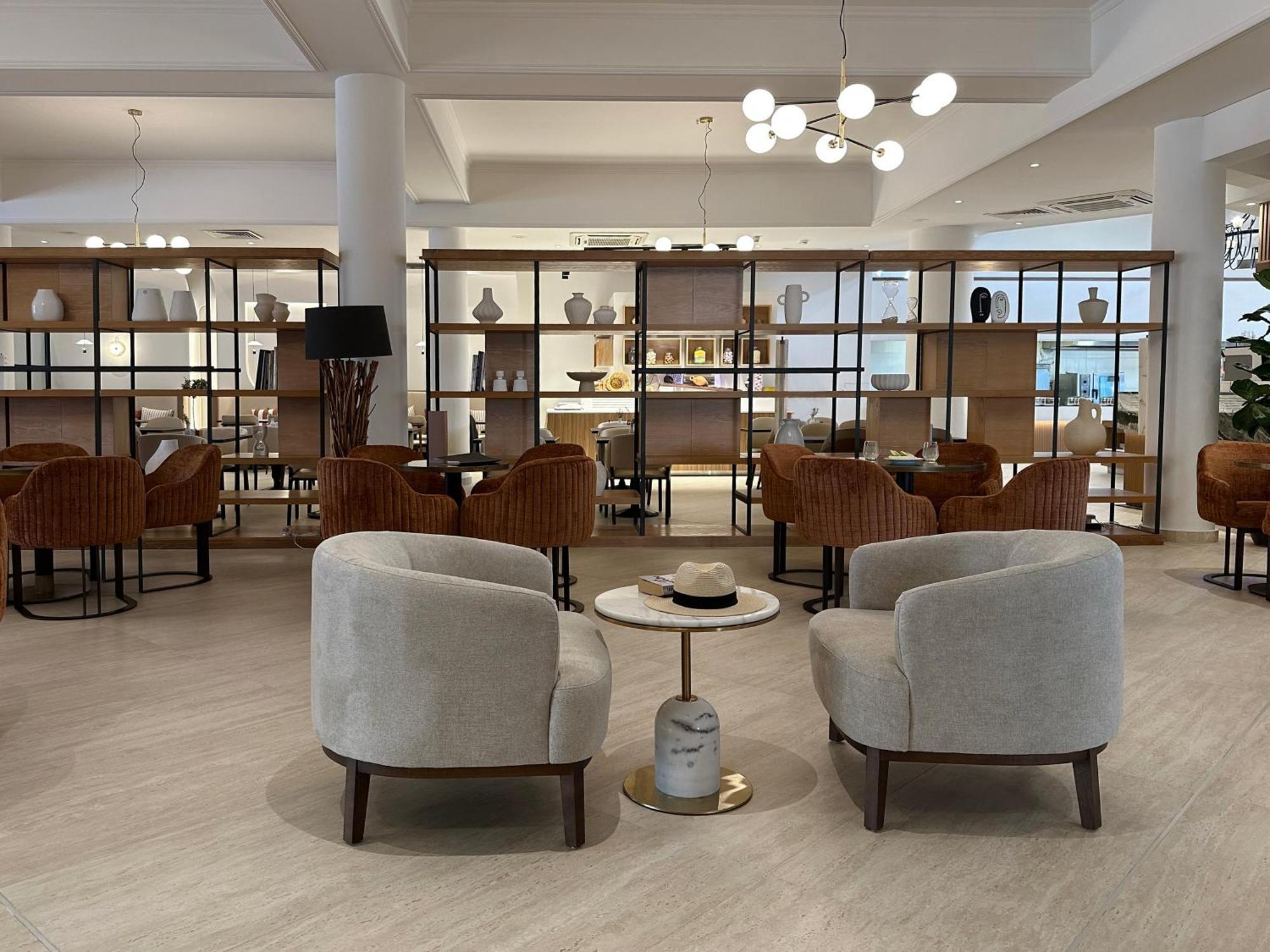 Hotel King Jason - Designed For Adults By Louis